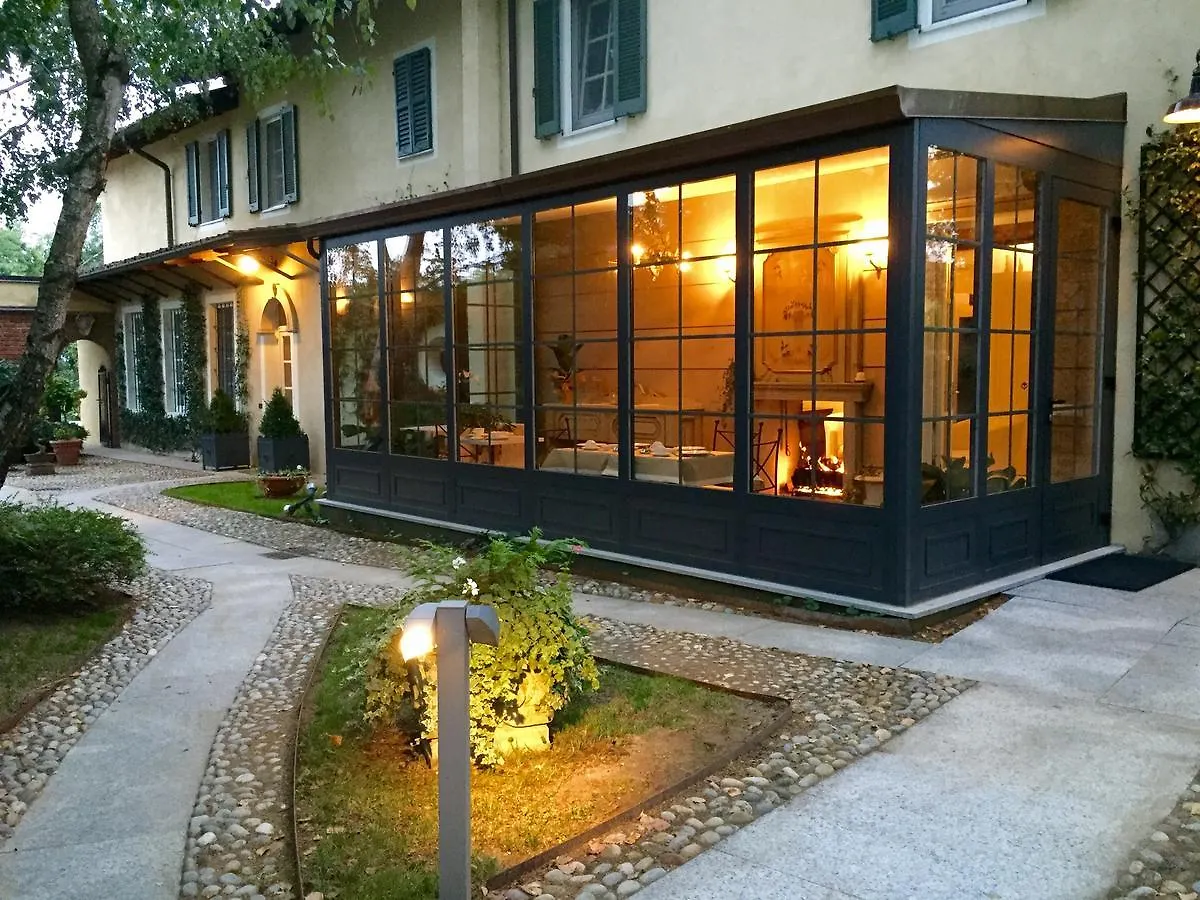 Relais Torre Dei Torti - Luxury Bed And Breakfast Cava Manara Bed & Breakfast