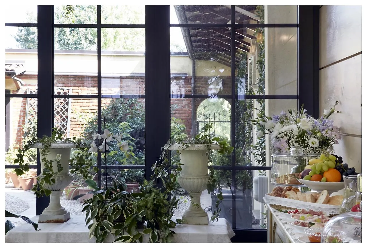Relais Torre Dei Torti - Luxury Bed&Breakfast Cava Manara Italie